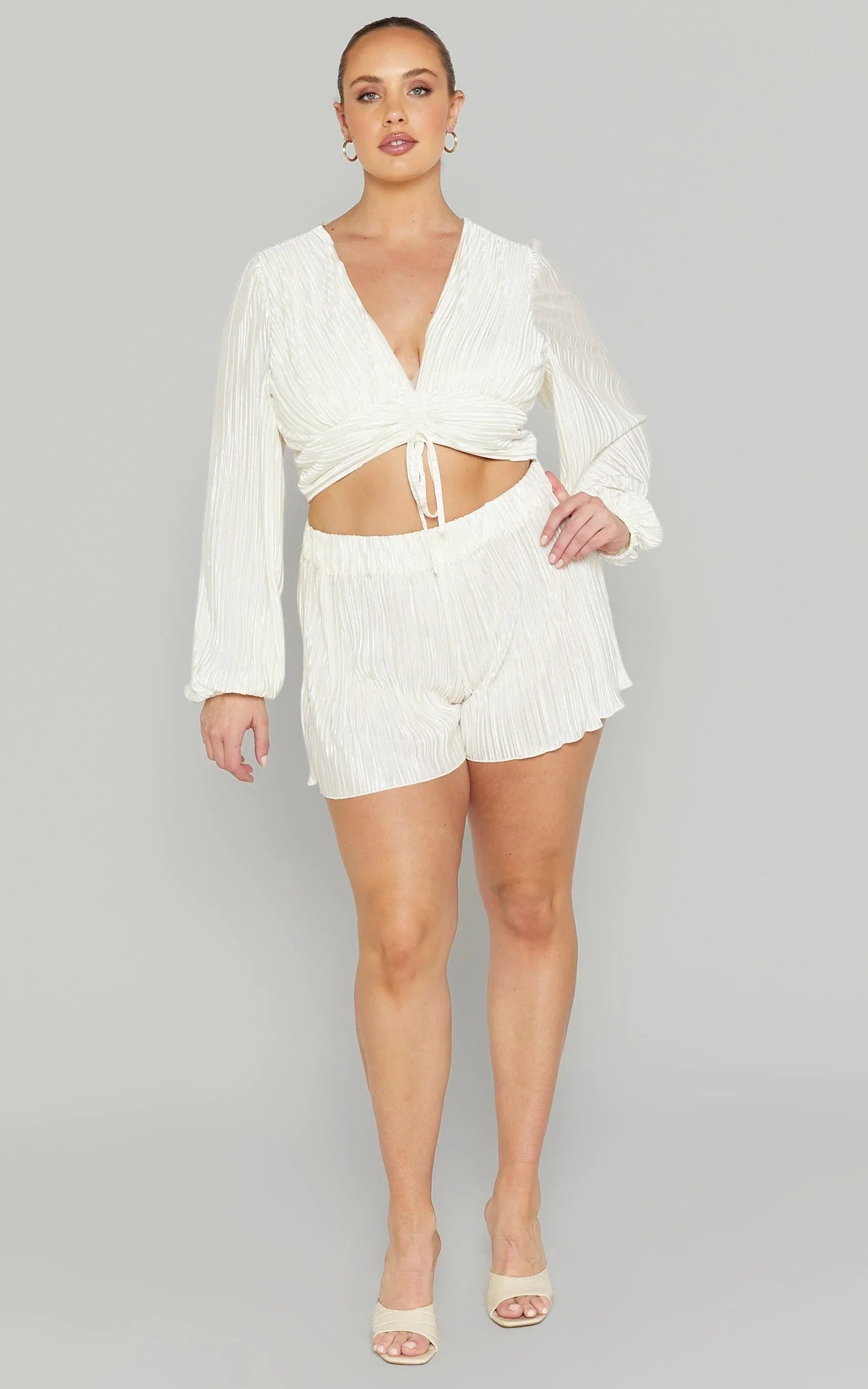 Jondra Blouse - Ruched Front Long Sleeve Plisse Blouse in Cream